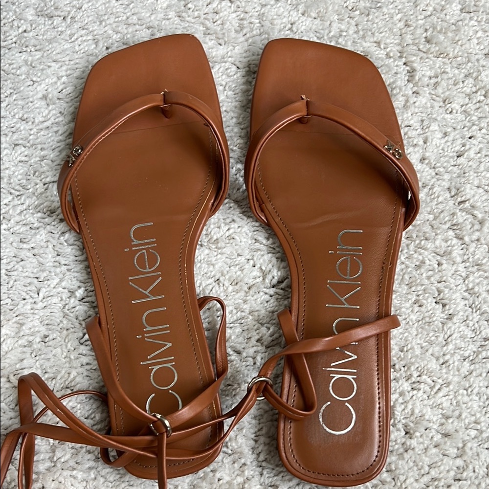 Calvin Klein Minola Sandals (Dark Natural)
